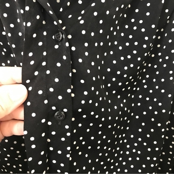 3/$15 Express black and white polka dots long sleeve button down tunic top - Picture 4 of 10